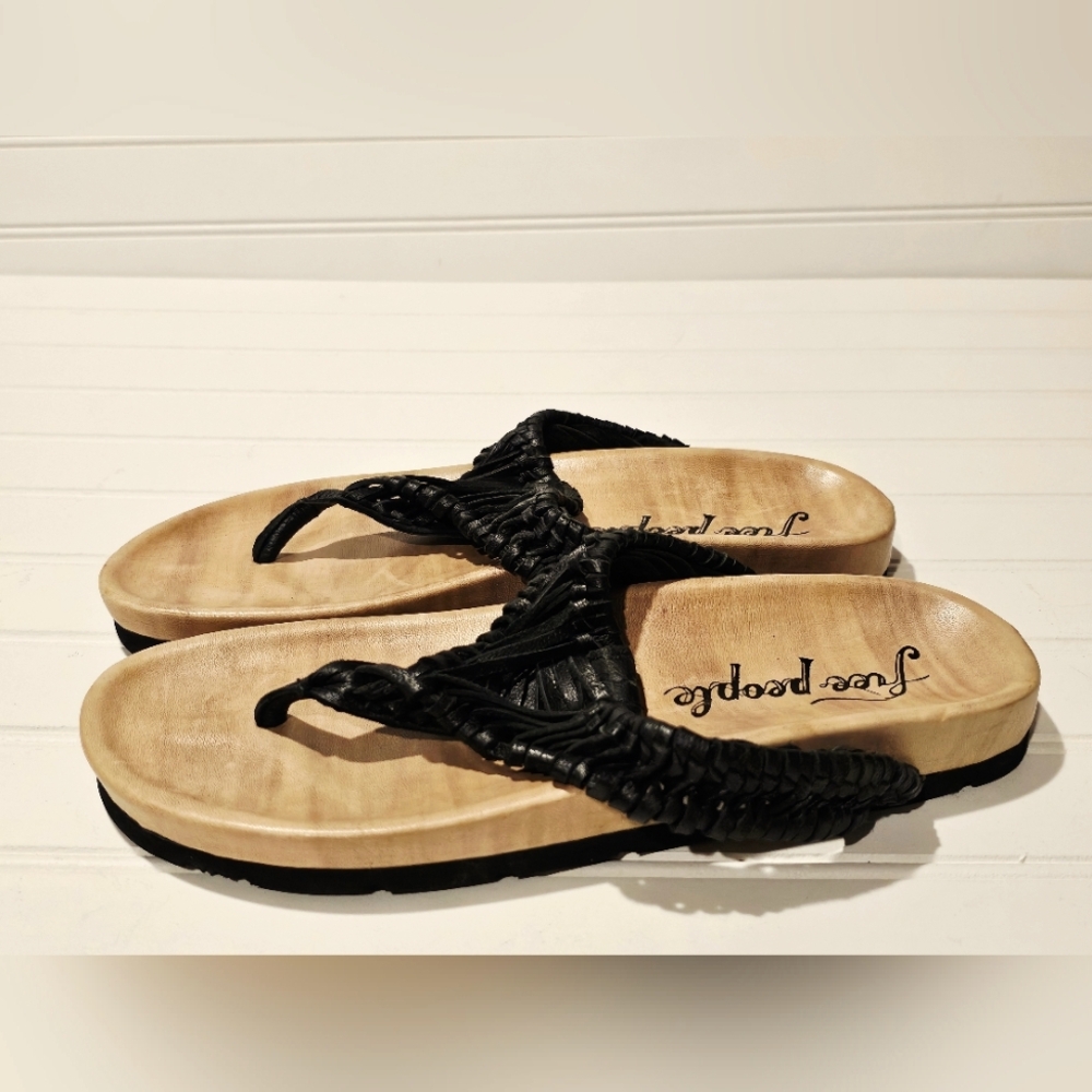 NWT Free People Ivy Leather Flip Flops - Picture 3 of 5